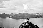 Filnavn=1950-magdalene-paa-skjevele.jpg
Filstørrelse=315KiB
Dimensjoner=1600x1053
Opplastet dato=16 Sep 2014 1950-magdalene-paa-skjevele.jpg
